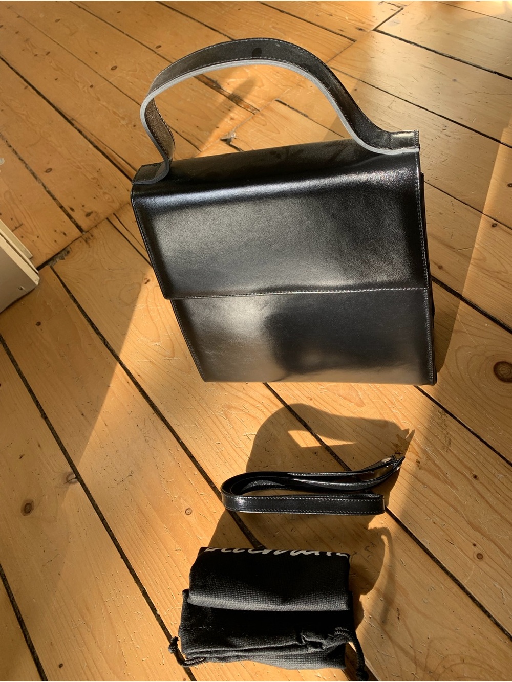 Classic Genuine Black Leather Purse (final price drop) - Picture 2 of 3